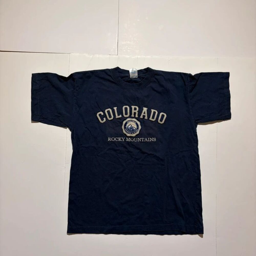 Navy blue, Colorado stitched, graphic t shirt size L